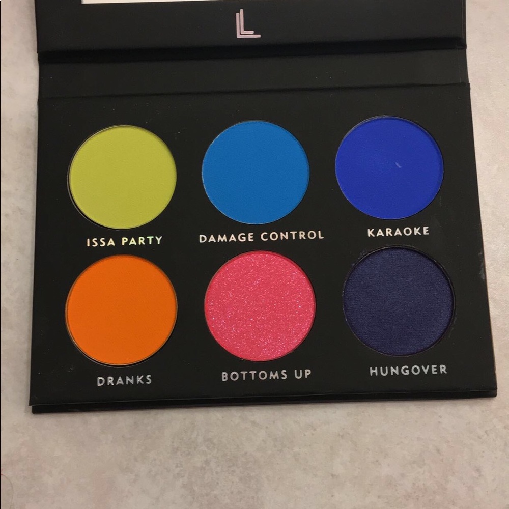 Laura Lee Pallet
